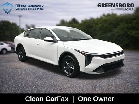 Used 2025 Kia K4 FWD image 1
