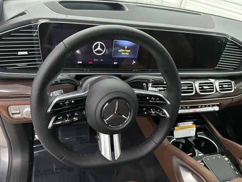 New 2026 Mercedes-Benz GLS 450 GLS 450 image 10