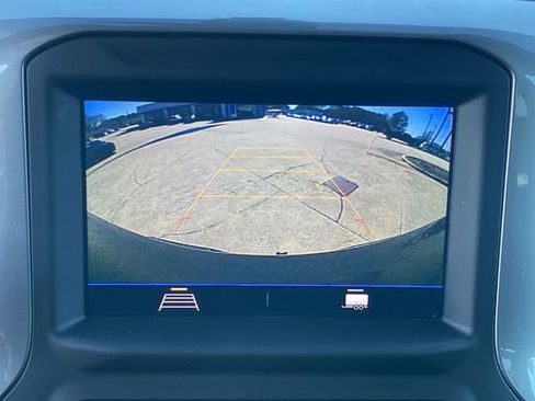 Used 2021 Chevrolet Silverado 1500 Custom image 13