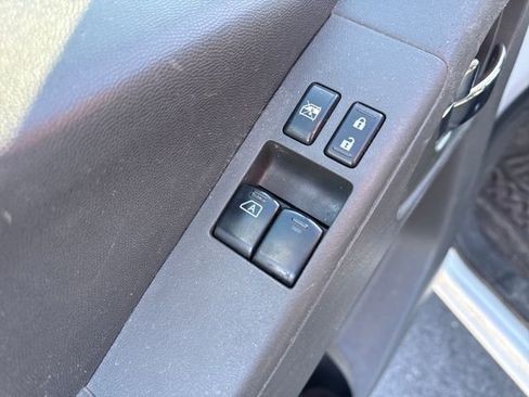 Used 2019 Nissan Frontier SV image 23