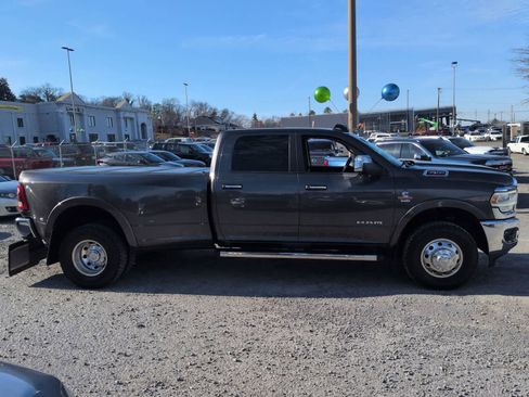 Certified 2019 RAM 3500 Laramie image 9