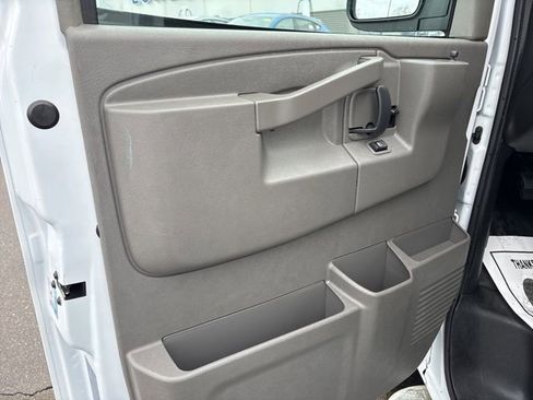 Used 2024 Chevrolet Express 2500 w/ Driver Convenience Package image 13