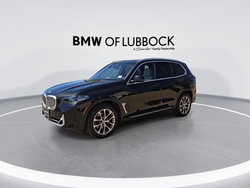 Used 2025 BMW X5 xDrive40i AWD/4WD image 4