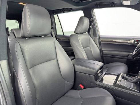 Used 2022 Lexus GX 460 Premium image 40
