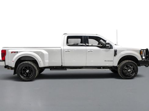 Used 2022 Ford F350 Lariat w/ Lariat Value Package AWD/4WD image 6