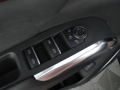 New 2026 Chevrolet Traverse RS image 18