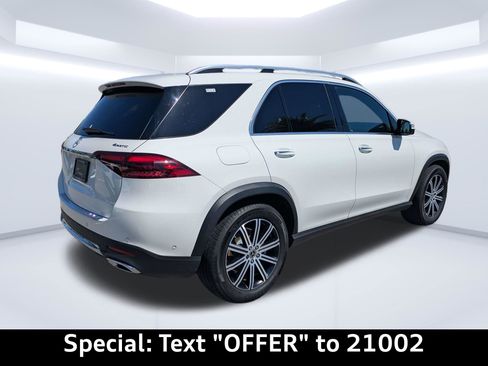Used 2024 Mercedes-Benz GLE 350 4MATIC image 3