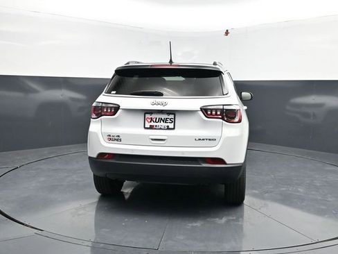 Used 2026 Jeep Compass Limited AWD/4WD image 8