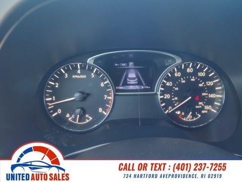 Used 2020 Nissan Pathfinder SV AWD/4WD image 21