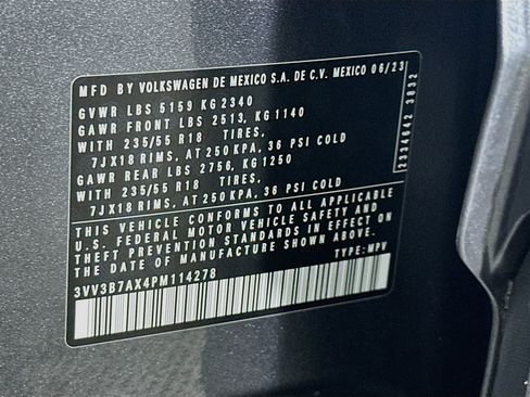 Used 2023 Volkswagen Tiguan SE FWD image 12