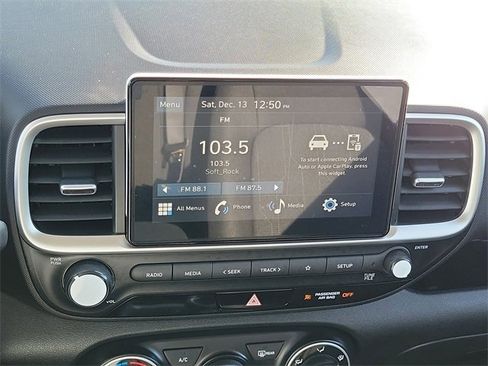 New 2026 Hyundai Venue SE image 8