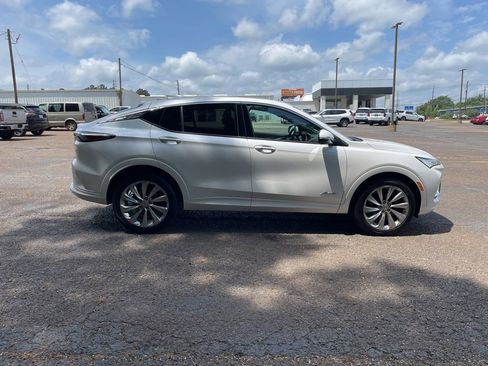 Used 2025 Buick Envista Avenir FWD image 6