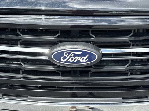 Used 2025 Ford F150 XLT w/ Equipment Group 301A Standard AWD/4WD image 29