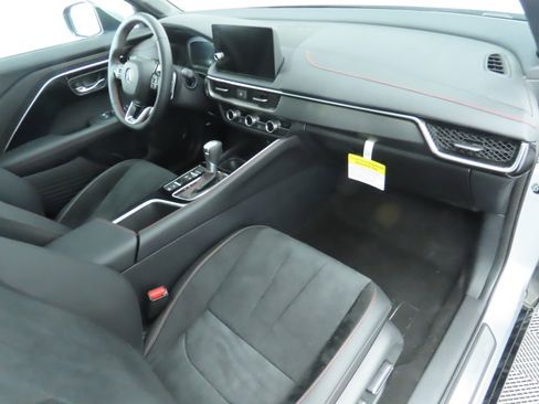 Certified 2025 Acura ADX A-Spec image 17