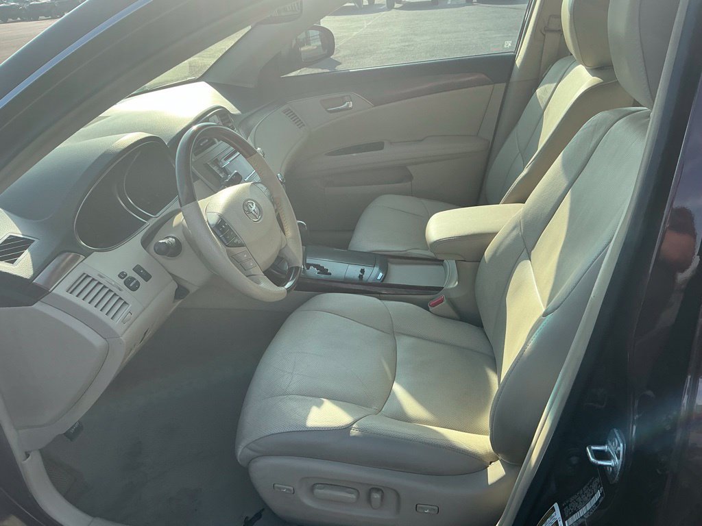 Used 2012 Toyota Avalon Limited FWD image 18