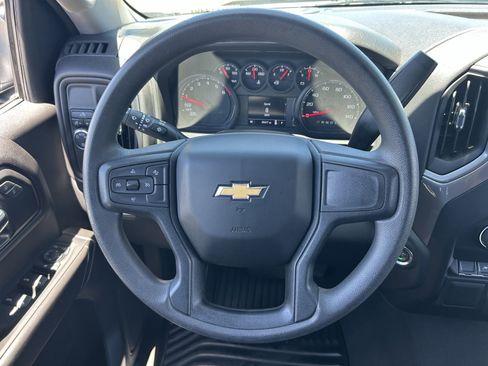 Used 2022 Chevrolet Silverado 1500 Custom RWD image 21