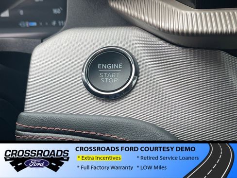 New 2025 Ford Explorer Active image 11