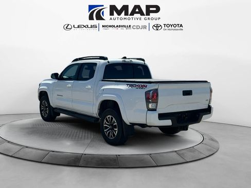 Used 2023 Toyota Tacoma TRD Sport AWD/4WD image 3