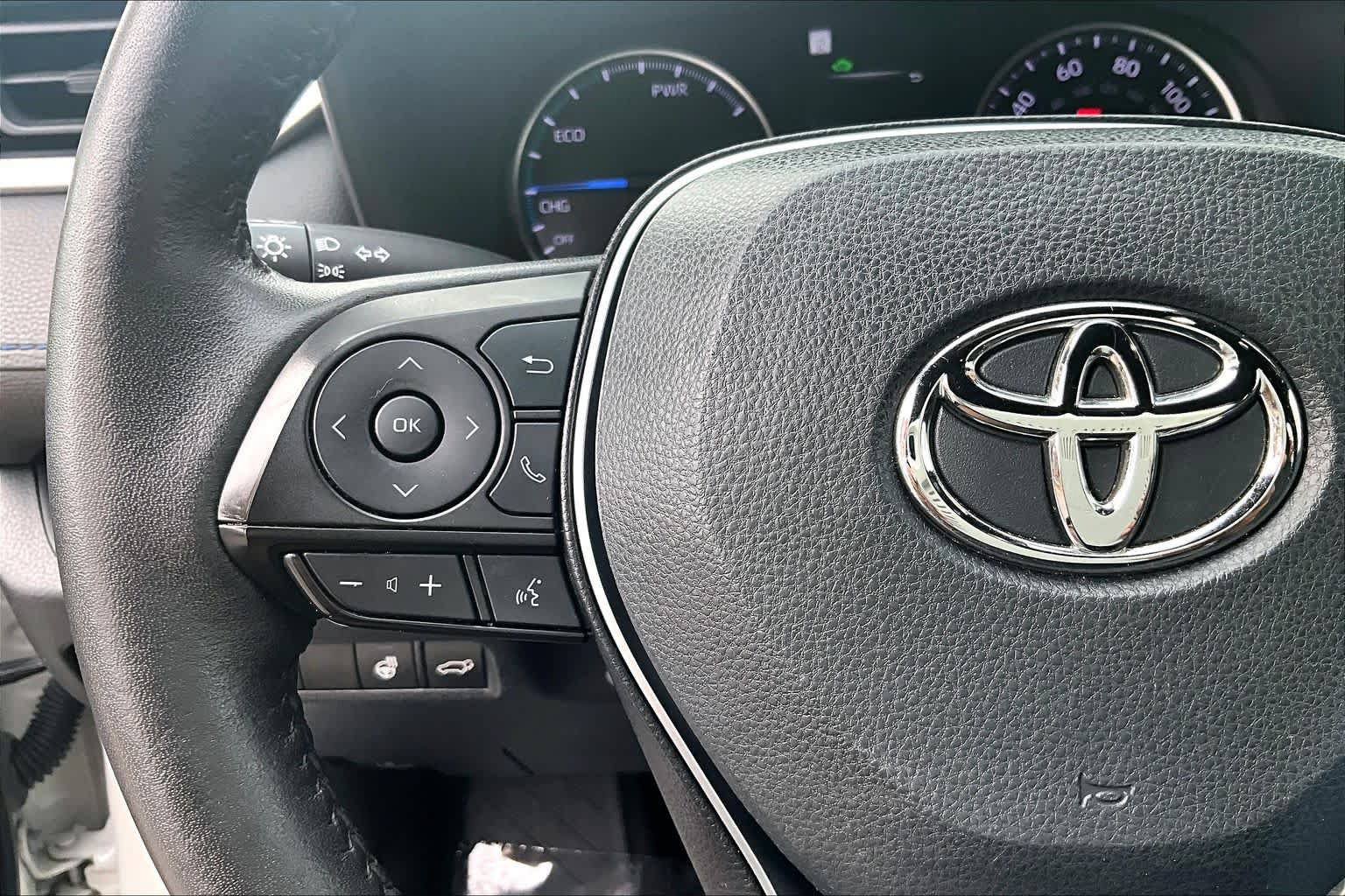 Used 2022 Toyota RAV4 SE w/ Convenience Package AWD/4WD image 24