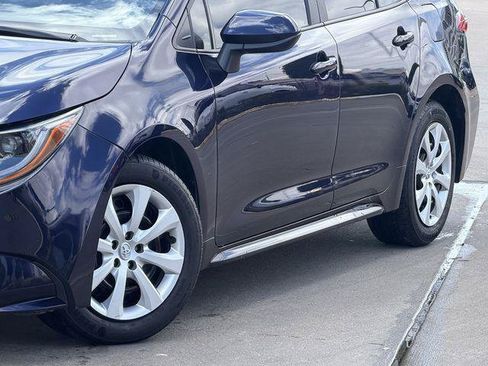 Certified 2025 Toyota Corolla LE FWD image 3