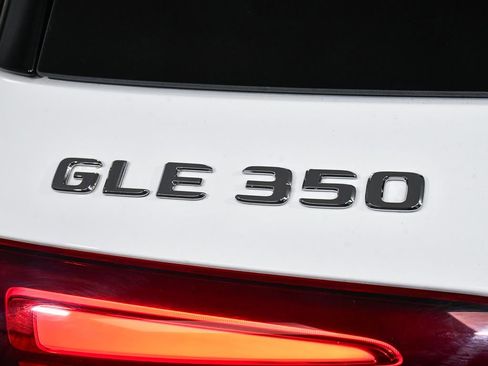 Used 2025 Mercedes-Benz GLE 350 4MATIC w/ AMG Line Exterior image 95