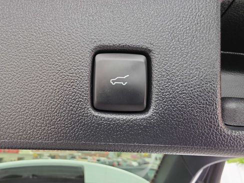 Used 2024 Ford Escape Active AWD/4WD image 9