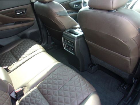 Used 2023 Nissan Murano Platinum w/ Cargo Package image 16