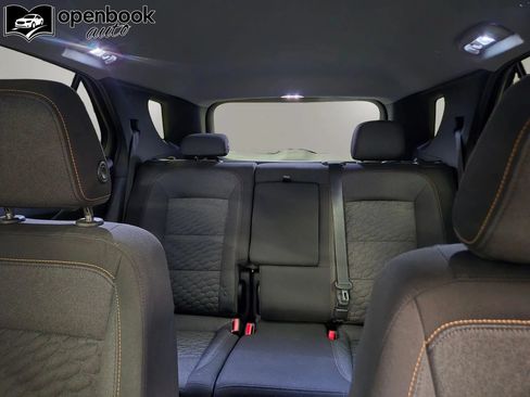 Used 2020 Chevrolet Equinox LT FWD image 12