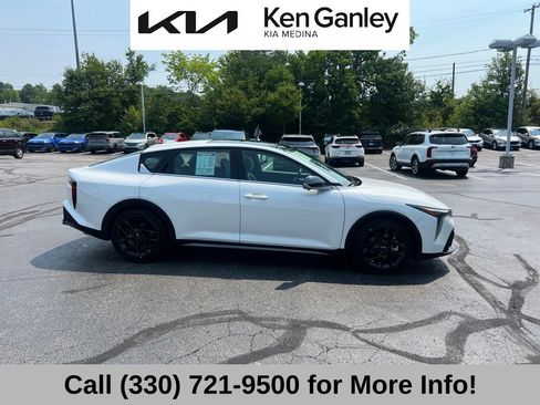 Certified 2025 Kia K4 GT-Line Turbo FWD image 8