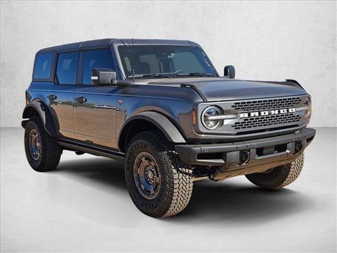 New 2025 Ford Bronco Badlands image 8