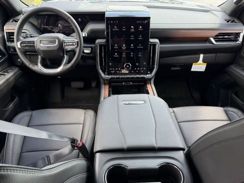 New 2026 GMC Yukon XL Denali w/ Sun & Power Step Package image 10