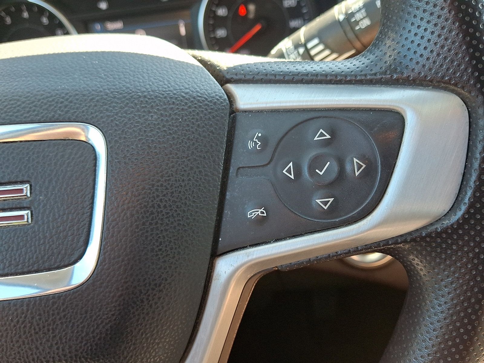 Certified 2023 GMC Terrain SLE w/ Driver Convenience Package AWD/4WD image 21