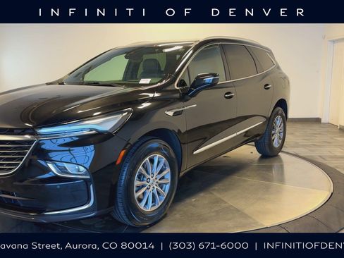 Used 2024 Buick Enclave Premium image 1