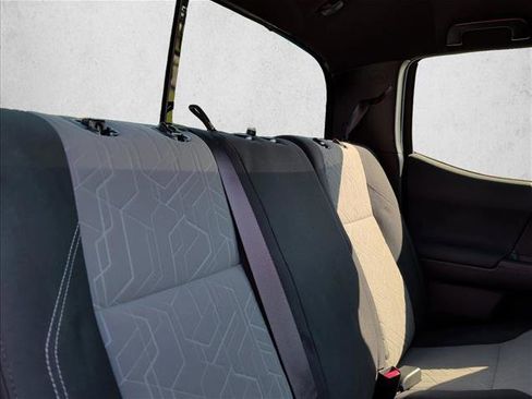 Used 2022 Toyota Tacoma TRD Sport w/ Technology Package RWD image 21