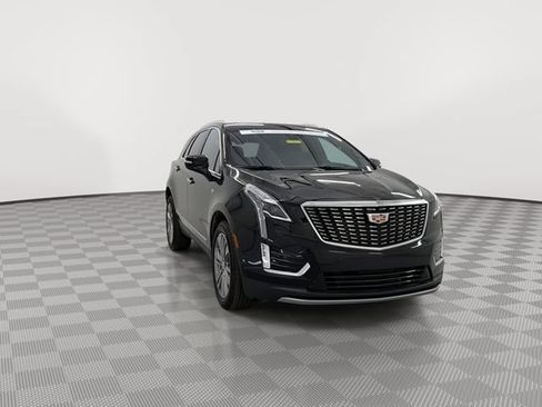 Certified 2025 Cadillac XT5 Premium Luxury w/ Technology Package AWD/4WD image 2