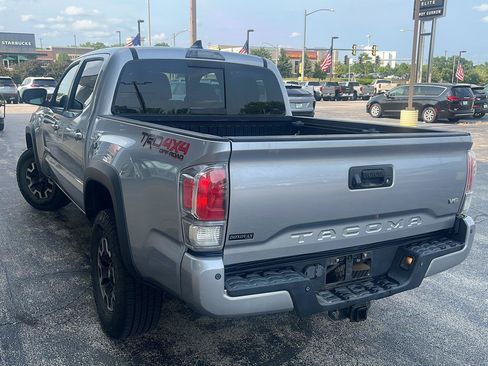 Used 2020 Toyota Tacoma TRD Off-Road w/ Technology Package AWD/4WD image 5