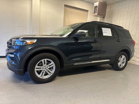 Certified 2023 Ford Explorer XLT w/ Equipment Group 202A image 35