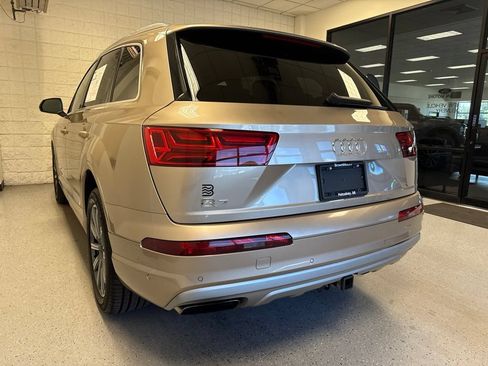Used 2019 Audi Q7 3.0T Prestige w/ Prestige Package AWD/4WD image 19