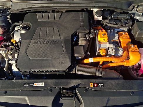 Certified 2023 Hyundai Elantra Limited image 29