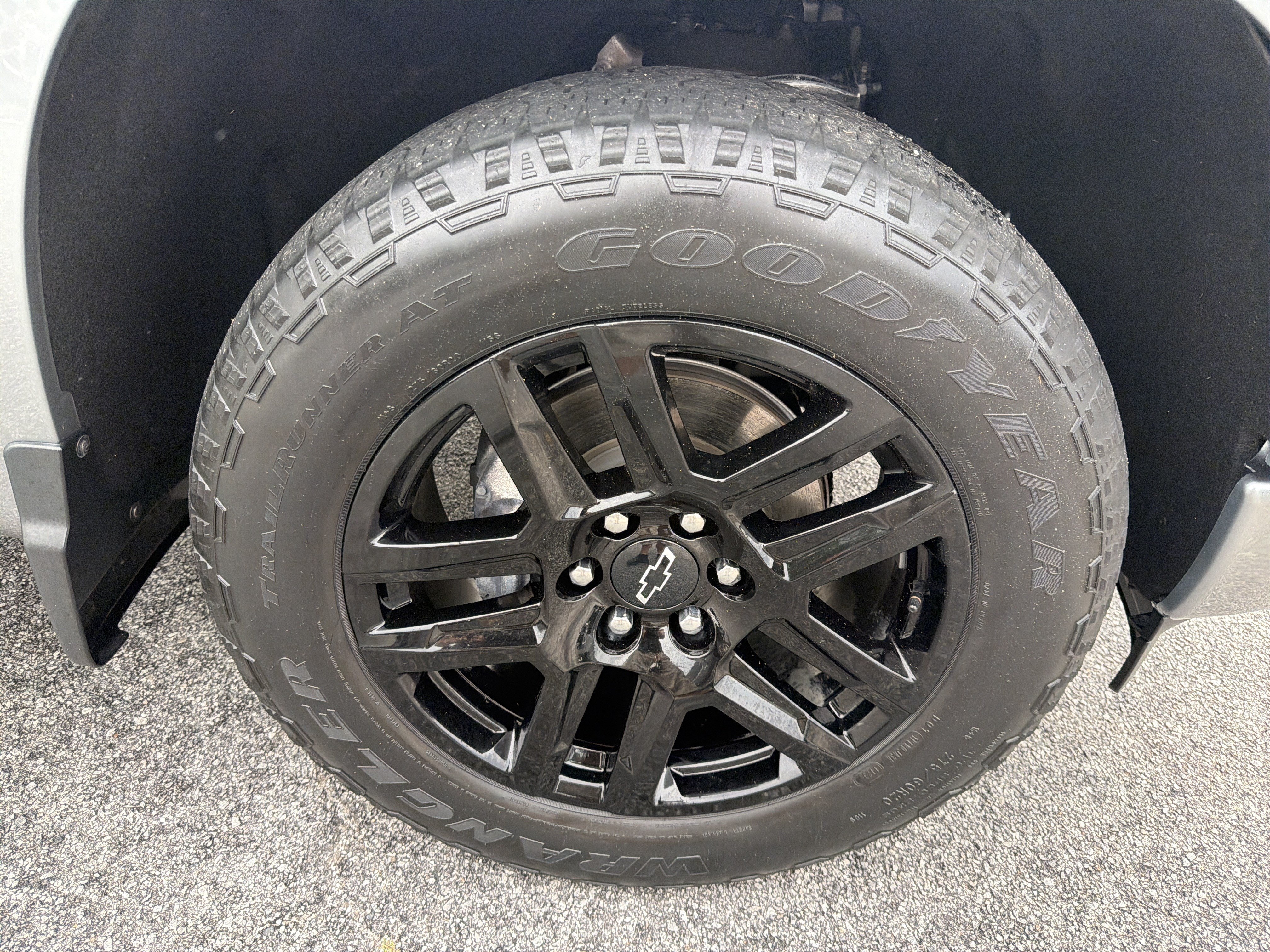 Used 2023 Chevrolet Silverado 1500 RST AWD/4WD image 13