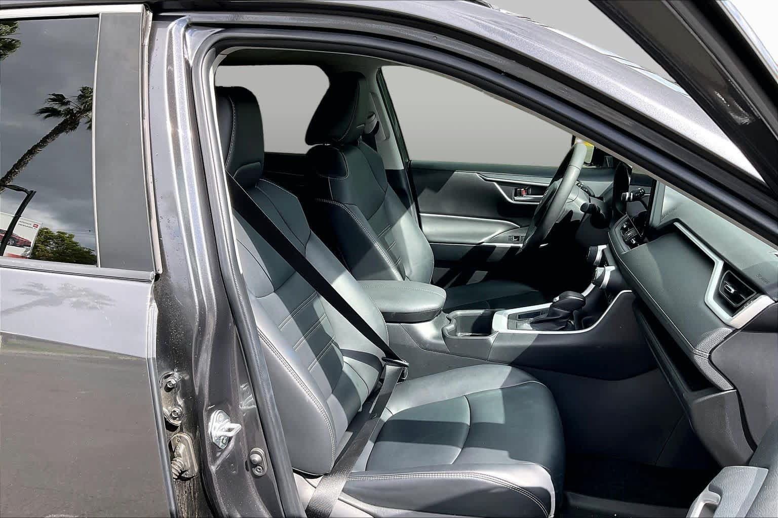 Used 2024 Toyota RAV4 XLE Premium w/ Weather Package FWD image 8