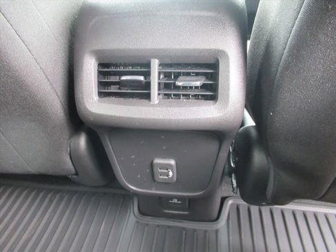 Certified 2024 Chevrolet Equinox LT image 16