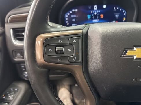 Used 2023 Chevrolet Suburban High Country image 18