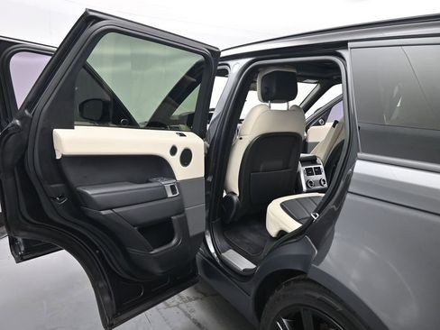 Used 2020 Land Rover Range Rover Sport HST image 17