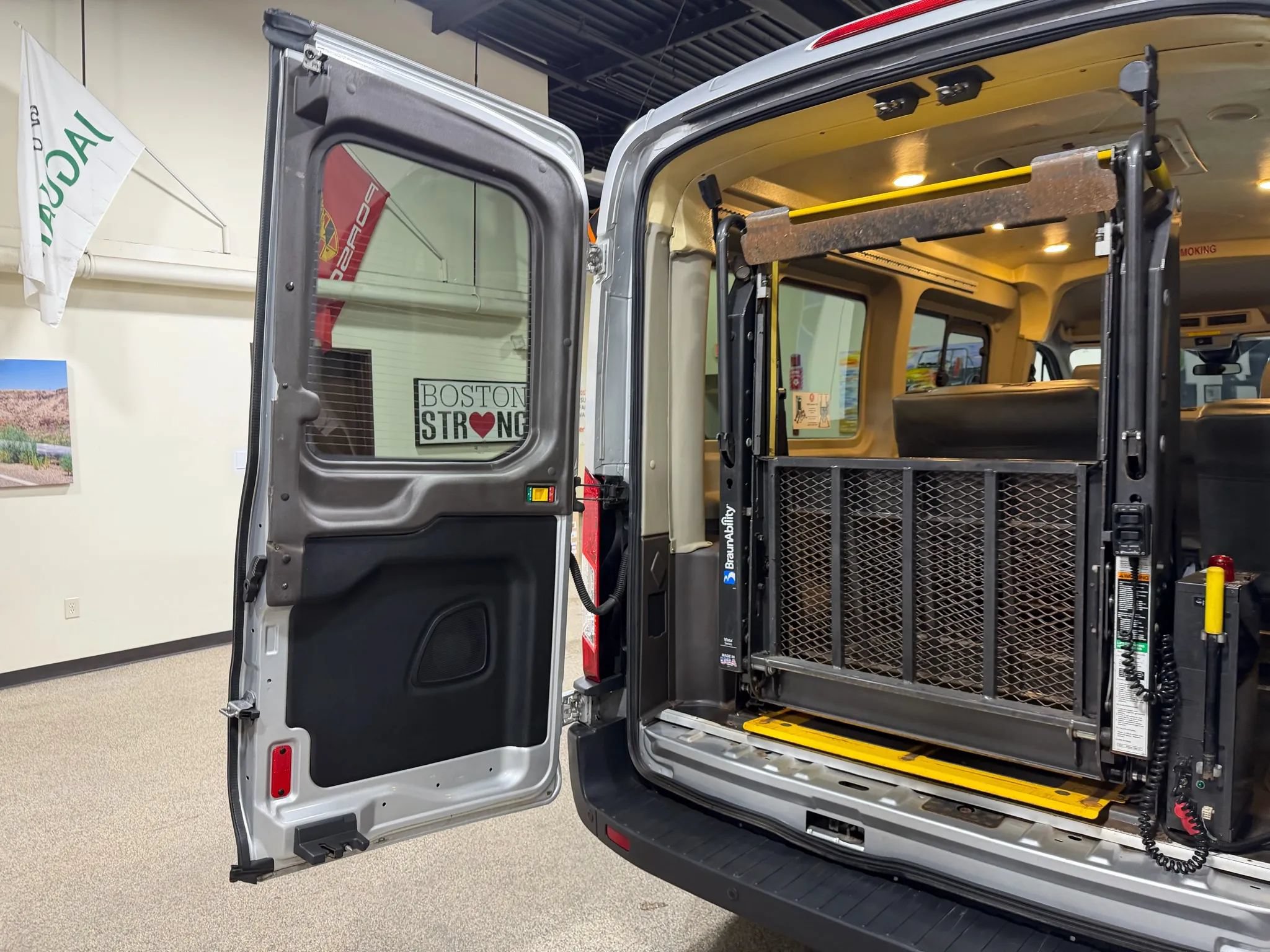 Used 2015 Ford Transit 250 148 Medium Roof RWD image 26