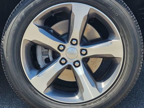 Certified 2023 Jeep Grand Cherokee 4WD 4xe image 17