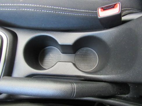 Used 2022 Hyundai Venue SEL FWD image 45