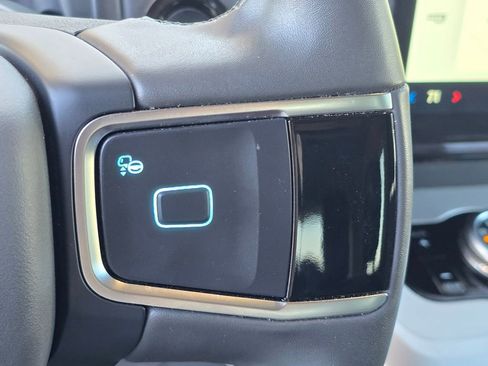 Used 2025 Ford Expedition Active RWD image 26