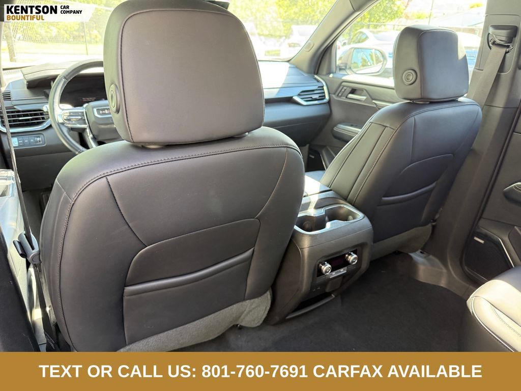 Used 2026 GMC Acadia Elevation w/ Elevation Premium Package AWD/4WD image 32