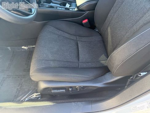 Used 2023 Honda Accord EX image 13